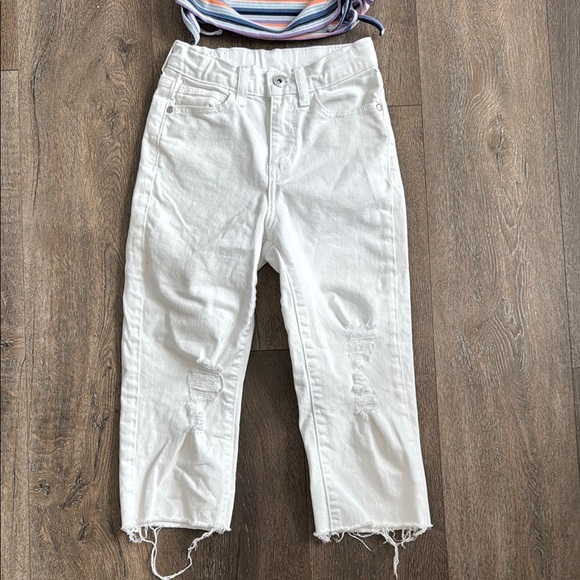 Girls Kidpic shirt and Art Class Jeans.  Shirt is size 7/8 and pants are size 7. - Picture 2 of 8